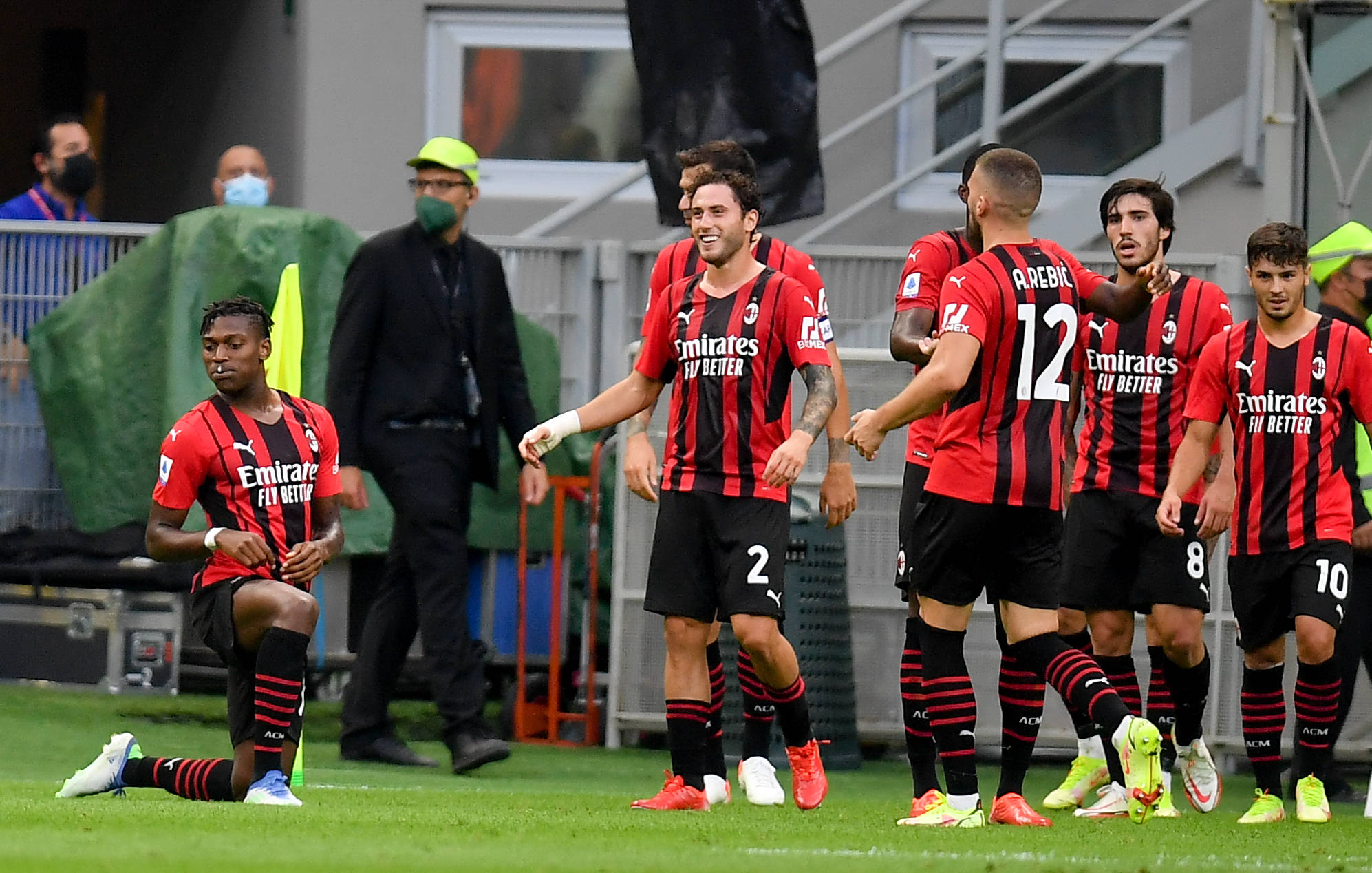 每体：特尔施特根在斯坦福桥现场观战，他接近回归球队合练（每体：特尔施特根现身斯坦福桥观赛，临近回归球队合练）