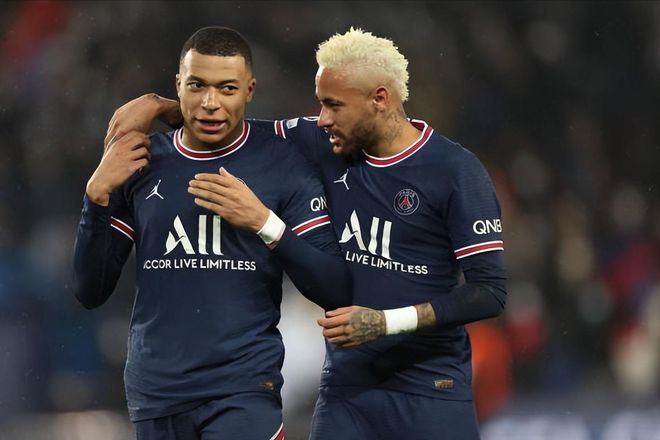 巴尔泰萨吉：本来没想罚任意球，但科拉迪教练鼓励我去罚（在科拉迪鼓励下，巴尔泰萨吉临时决定主罚任意球）