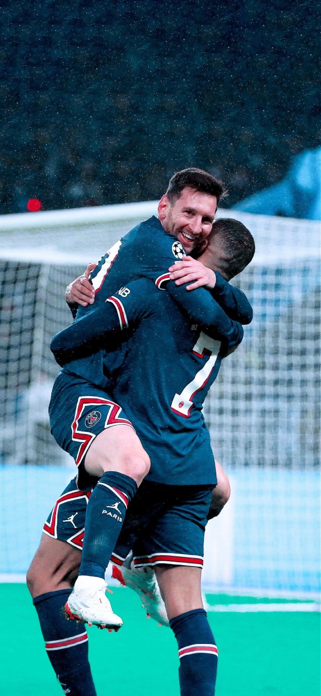 爱迪森巴杰2025季后赛轰3发本垒打，世界大赛G1代打满贯砲