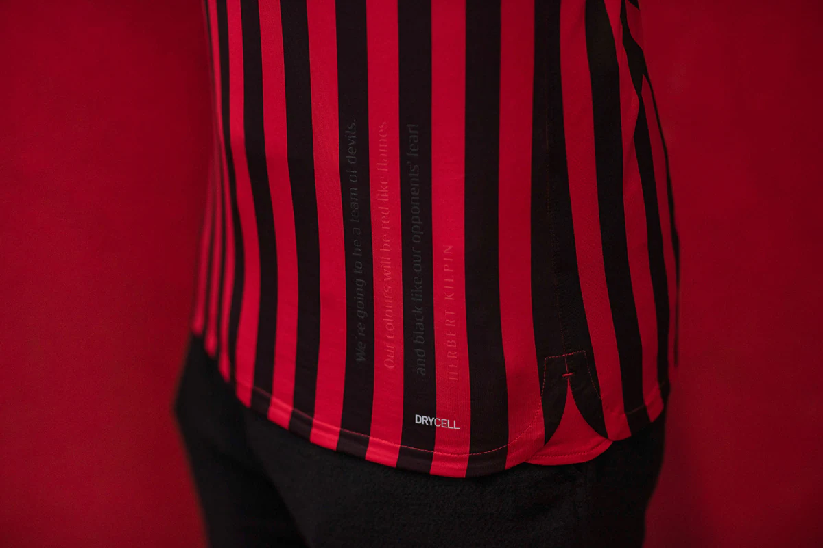 经纪人：阿什拉夫在巴黎很开心；皇马是阿什拉夫的家（经纪人：阿什拉夫在巴黎过得很开心，皇马始终是他的家）