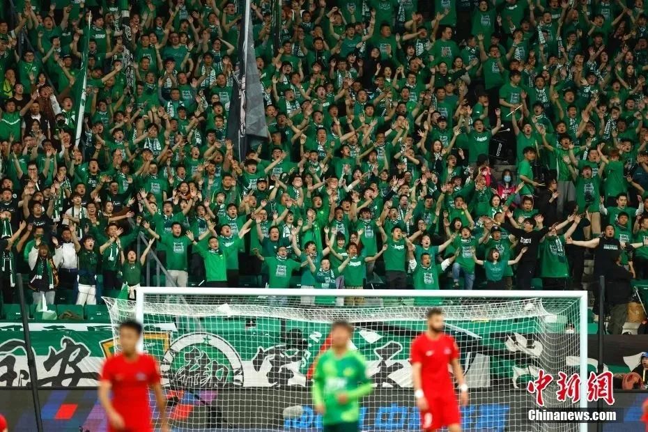 纽约城主帅：梅西对比赛有巨大的影响力，但我们将全力以赴（纽约城主帅：梅西影响力非凡，我们将全力争胜）